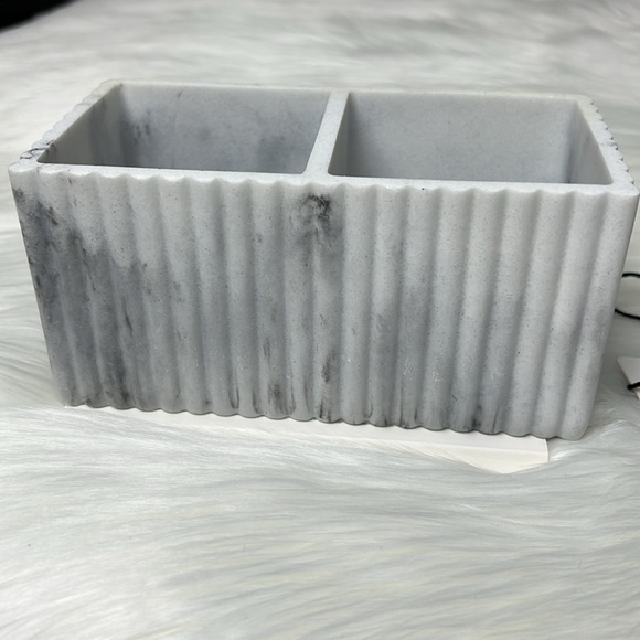 NWT H by Halston Home Counter or Vanity Storage Base, Makeup Organizer - Picture 5 of 7